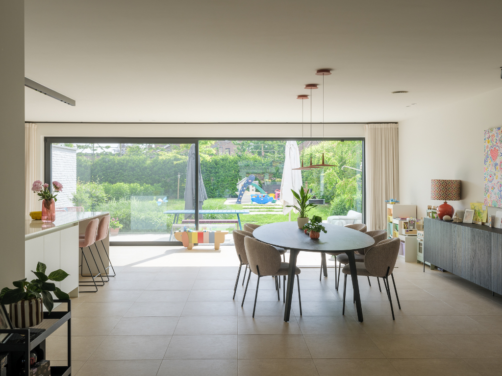 Hoogwaardig afgewerkte gezinswoning (EPC A+) met een perfect georiënteerde tuin - foto 5