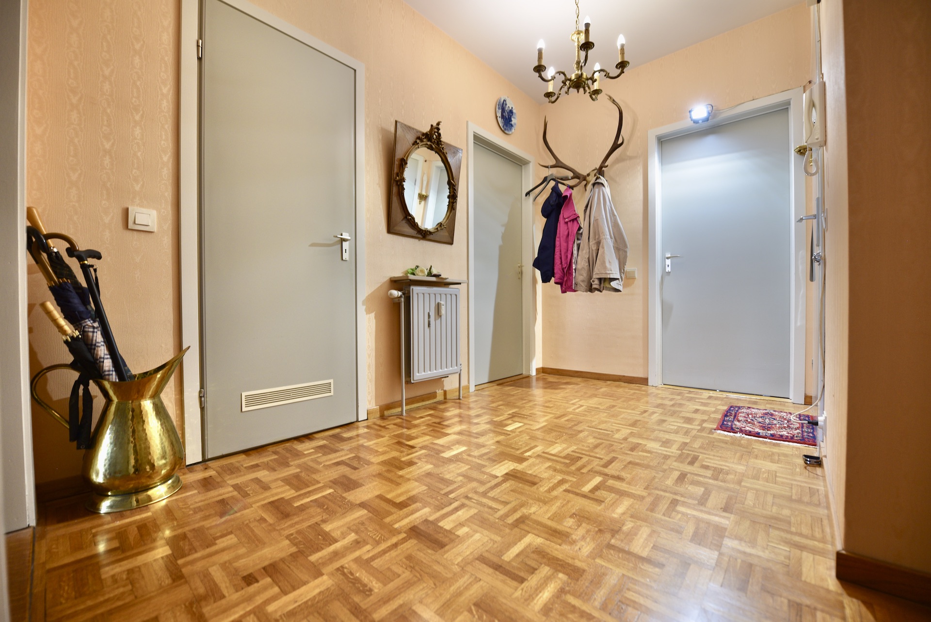 Centraal gelegen app met 2 terr en 2 slpk voor 195.000 EUR - foto 4