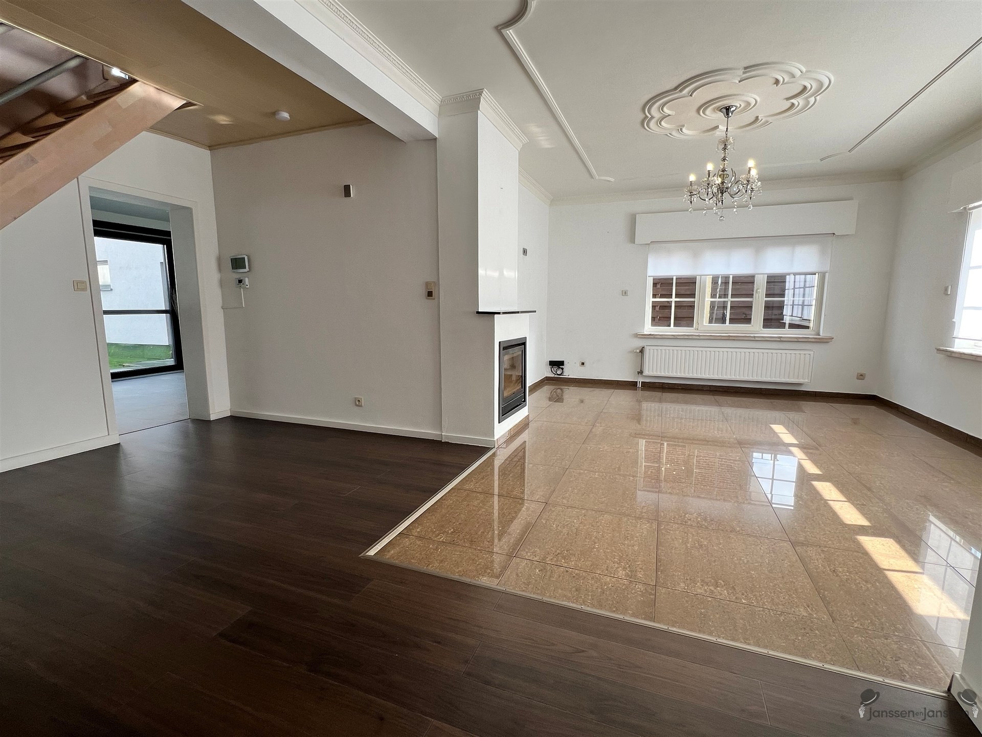 Ruime woning met 5 slaapkamers - foto 3