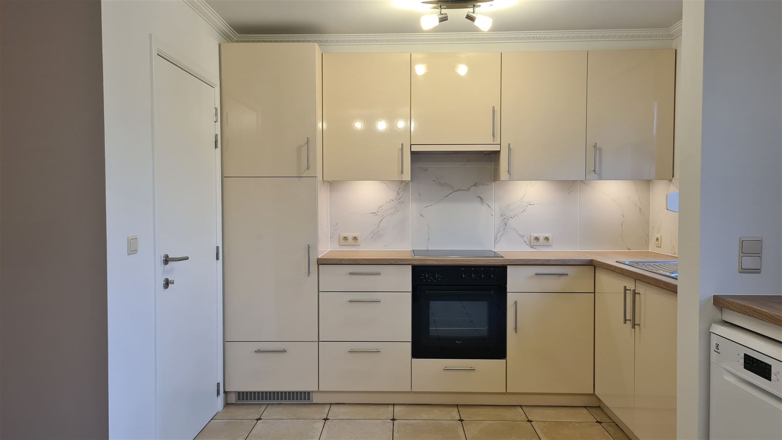 Apartment for rent in Bilzen-Hoeselt with 2 bedrooms - photo 5