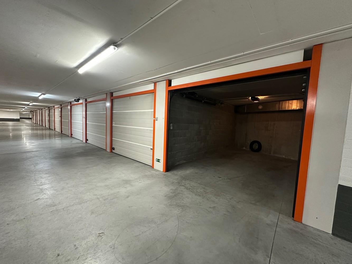 Garage for rent in Knokke-Heist - photo 2
