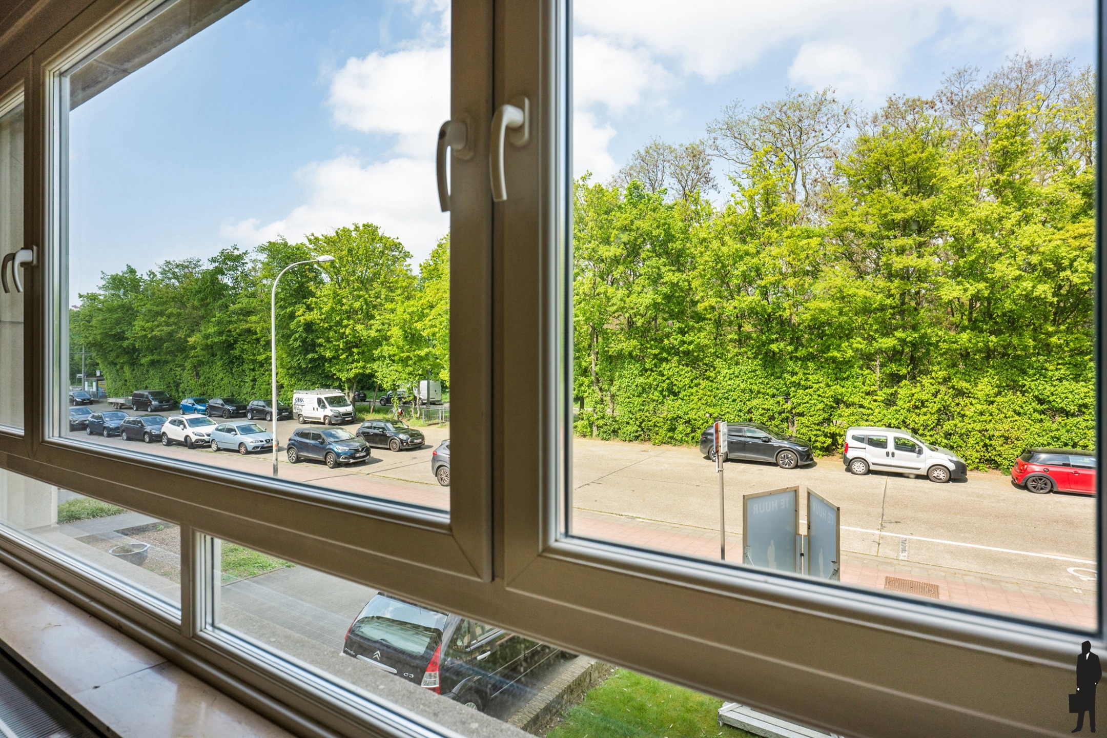 Lichtrijk appartement met 2 slaapkamers en terras - foto 3