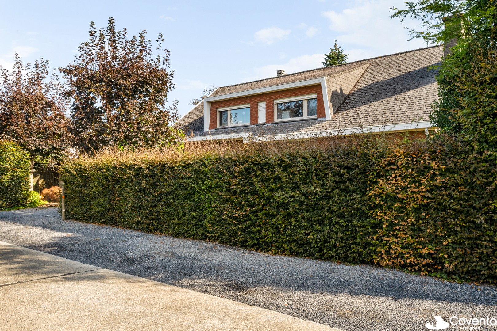 Ruime gezinswoning met 4 slaapkamers en grote tuin op rustige ligging te Ardooie - foto 5