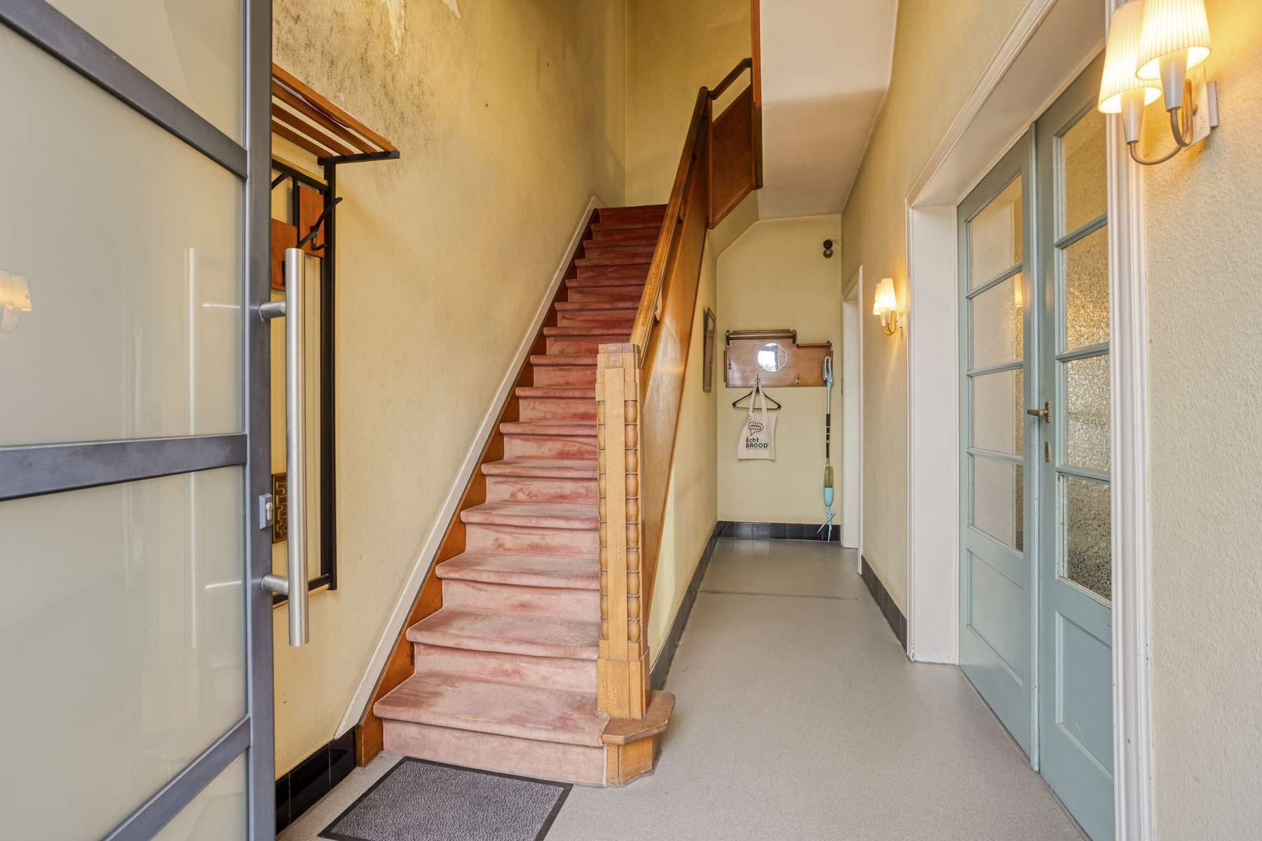 Te renoveren Charmewoning op centrale ligging - foto 2