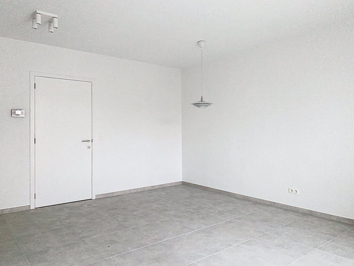 Tour & Taxis - Spacious new-build studio for rent - photo 5