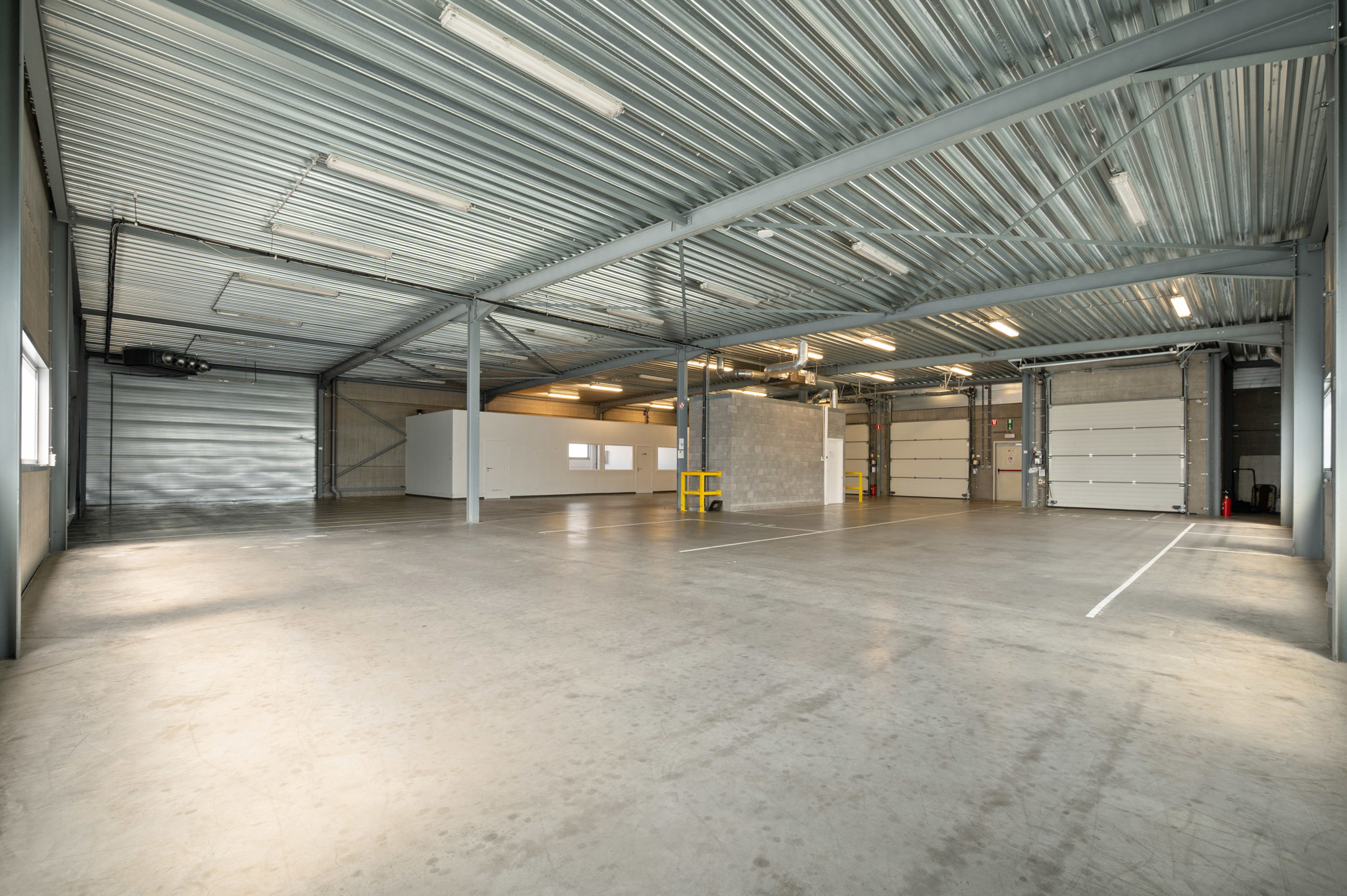 Commercial for rent in Machelen - photo 5
