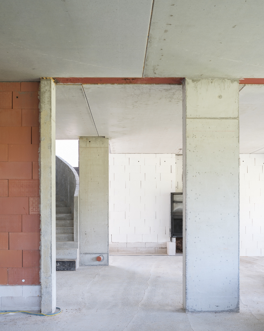 Architecturale casco-nieuwbouw bestaande uit een uitzonderlijke stapelwoning met onderliggende garage en adembenemende zichten over de Scheldevallei. - foto 5