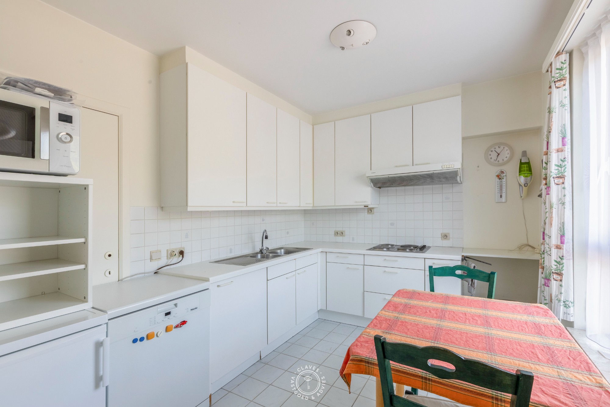 Ruim en lichtrijk appartement met 3 slaapkamers op toplocatie met autostaanplaats aan het Hendrik Heymanplein - foto 5