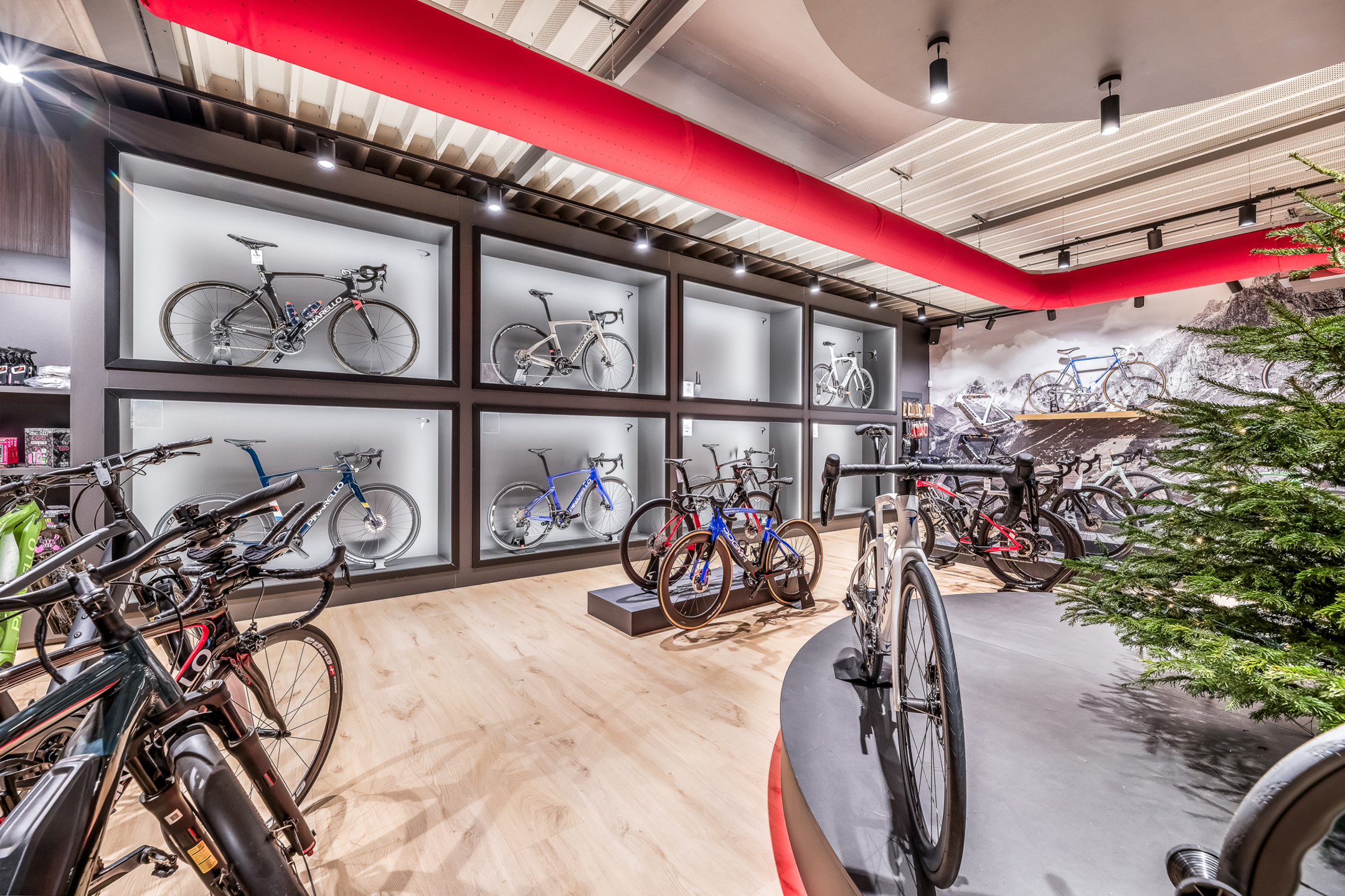 Commercieel pand + 9 parkings op 6a13ca te Voeren - foto 4