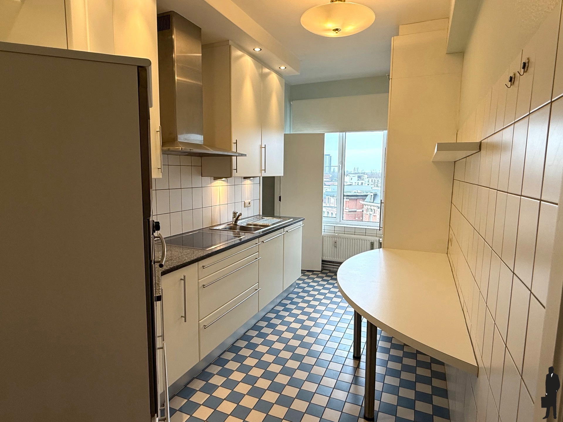 Zeer licht appartement op een absolute toplocatie. - foto 4