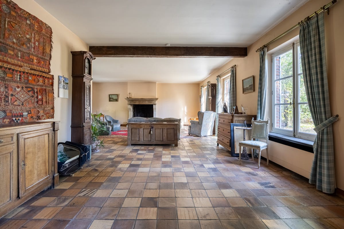 Spacieuse villa de 7 chambres située dans la verdure sur 13 hectares - photo 4