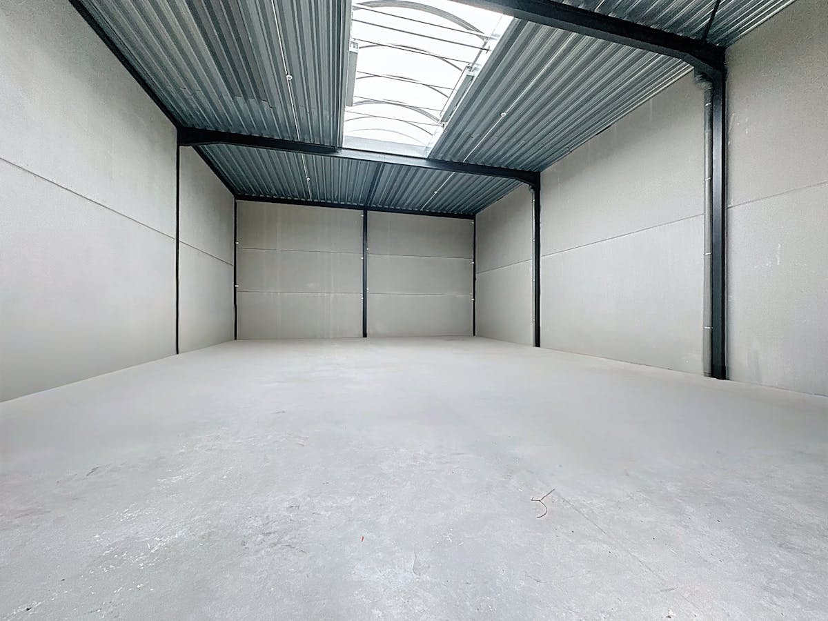 KMO-unit van ca. 215 m² te huur in Vichte. - foto 5