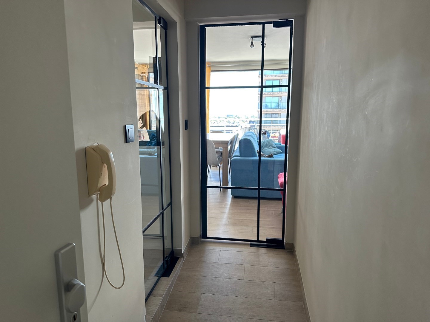 Volledig gerenoveerde penthouse met enorm groot zonneterras in gekende residentie aan de Zeedijk/Strandplein zonnezijde - foto 3