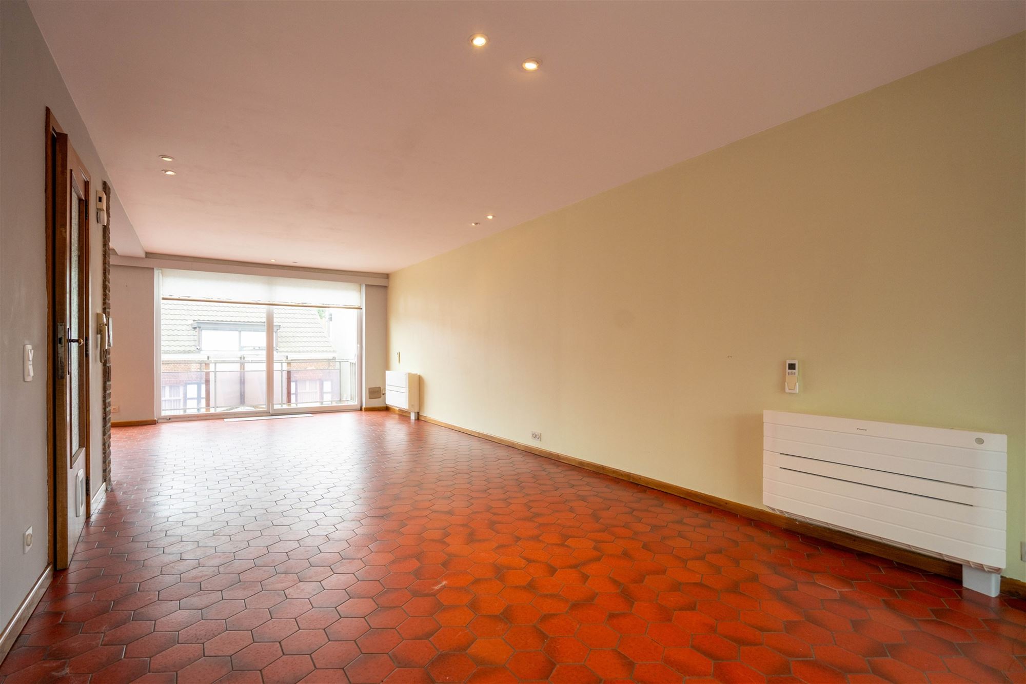 Ruime bel-étage woning met garage! - foto 3