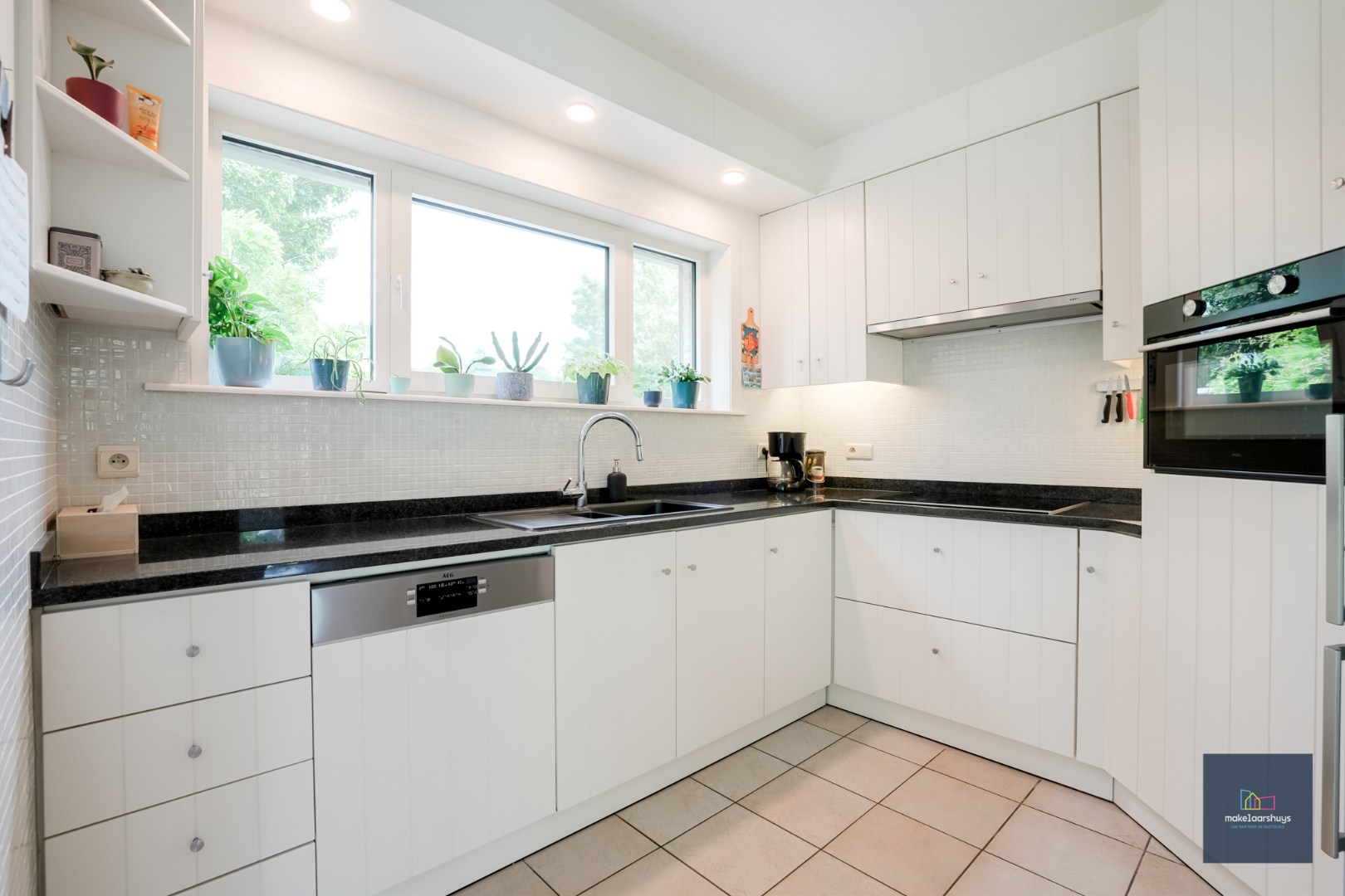 House for sale in Mariakerke with 5 bedrooms - photo 4