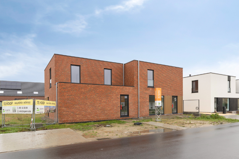 Halfopen nieuwbouw met 3 slaapkamers te koop | Roeselare - foto 1