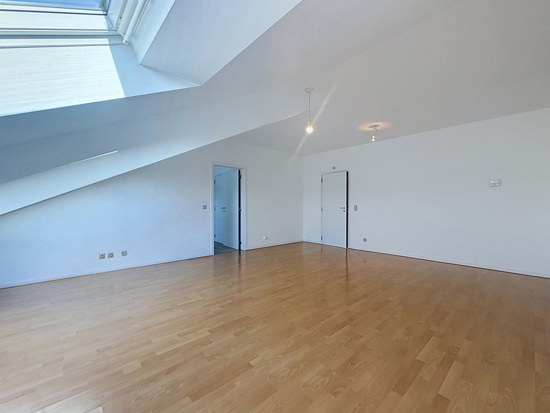 Apartment for rent in Auderghem with 2 bedrooms - photo 2