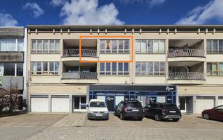 Appartement met 2 slpks en 2 terrassen.Centraal gelegen nabij openbaar vervoer, winkels, invalswegen, Antwerpen centrum en Wijnegem...