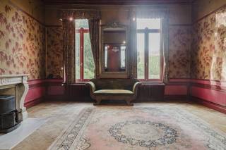 Kasteel Stoffelt opgetrokken in 1869 onderscheidt zich door zijn historische grandeur, solide bouw met ruime indeling en een ongeëvenaard...