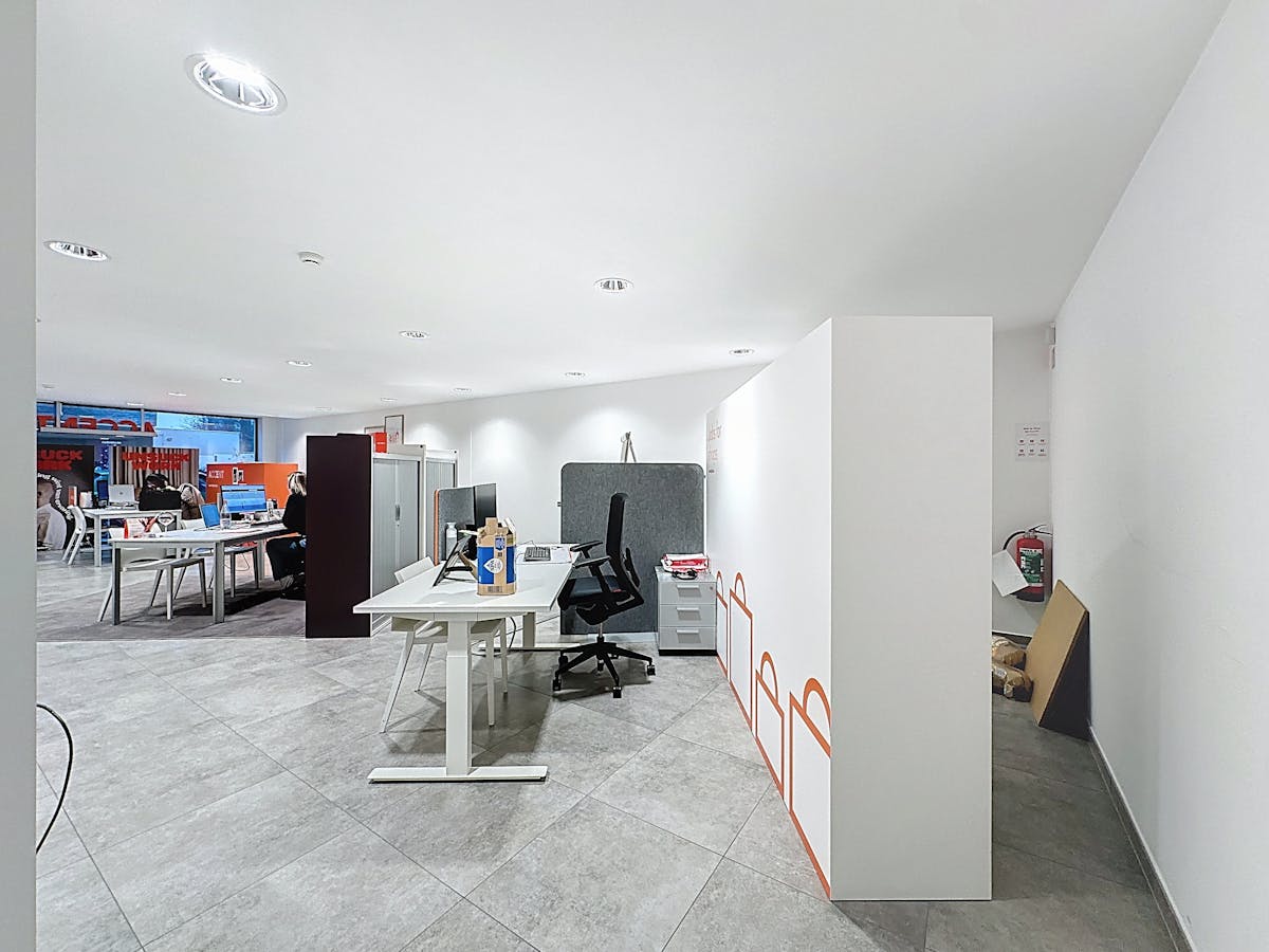 Kantoorruimte van ca. 165 m² te huur op een toplocatie in Waregem - foto 5