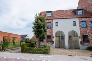 Deze prachtige woning met landelijke gevel in Zulte is een droom voor iedereen die op zoek is naar een comfortabel en modern huis. Deze...