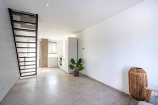Instapklare, totaal gerenoveerde rijwoning met tuinOp zoek naar een charmante en volledig vernieuwde woning waar je meteen kan intrekken?Dan is deze...