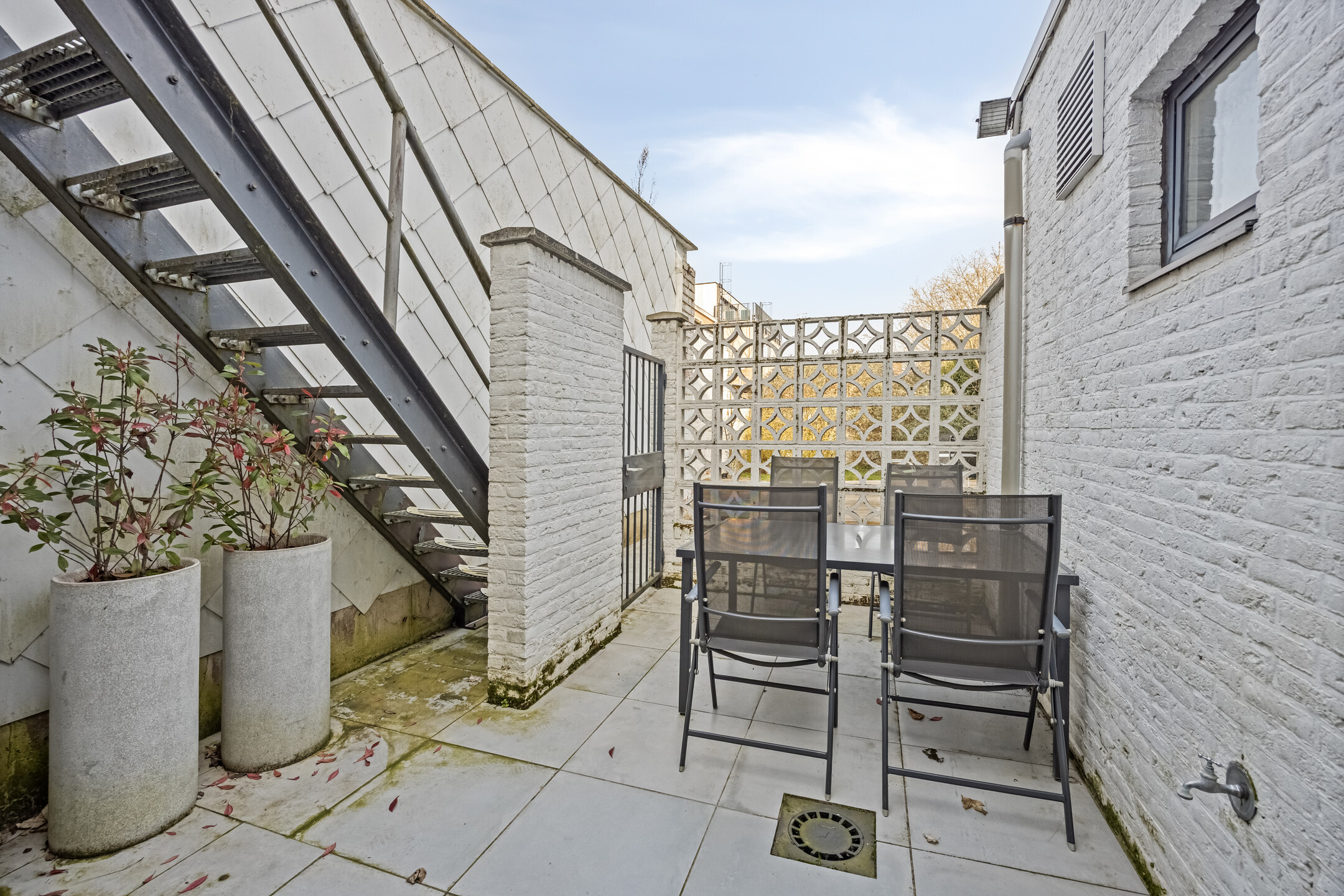 Opbrengsteigendom met kantoor en triplex appartement - foto 4