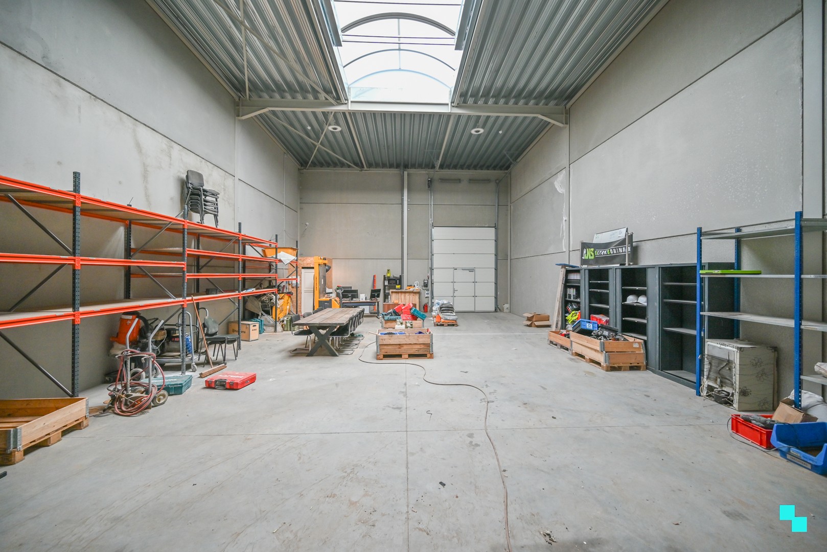 Magazijn met automatische sectionaalpoort in Waregem - foto 5