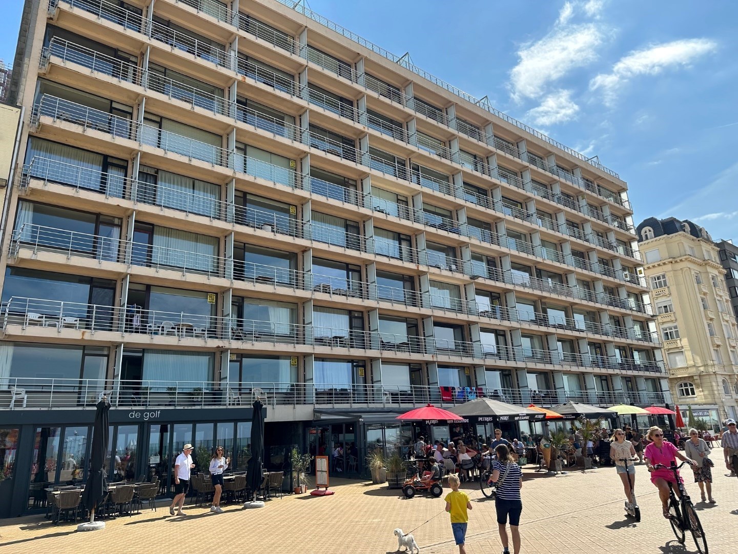 Schaarse overdekte parking in res. Los  Angeles       Parking 46 of  parking 56 te koop - foto 2