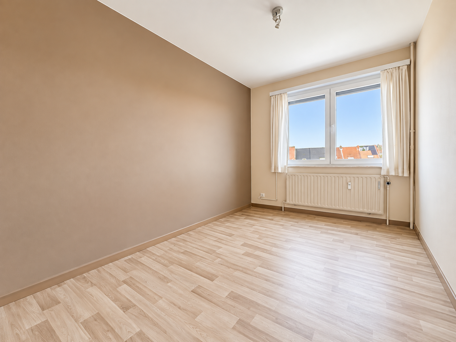 Lichtrijk 2-slaapkamerappartement met 2 terrassen - foto 5