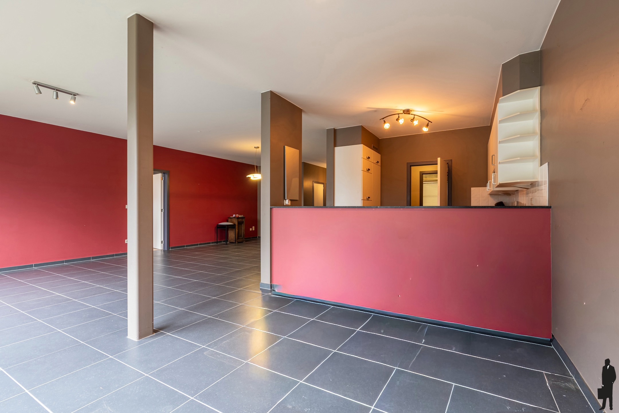 Welgelegen ruim GLVL app met 2 slpks, 2 badks, garage &amp; tuin - foto 5