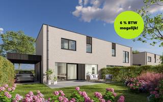 <p>Bent u op zoek naar een moderne, comfortabele én energiezuinige woning in een rustige, landelijke omgeving?</p><p>Ontdek dit nieuwe woonproject in Vinkt, charmante deelgemeente van Deinze, op de hoek van de Deinzestraat en Staggestraat.</p><p> </p><p>Dit kleinschalige project omvat 11 nieuwbouwwoningen: 8 halfopen en 3 gesloten bebouwingen.</p><p>De hedendaagse architectuur sluit harmonieus aan bij het groene, landelijke karakter van de omgeving.</p><p> </p><p>Indeling en kenmerken: lichtrijke leefruimte met volledig uitgeruste open keuken, praktische berging en gastentoilet op het gelijkvloers. Op de verdieping bevinden zich 3 slaapkamers en een badkamer met toilet. Elke woning beschikt over een privatieve, volledig afgesloten tuin met duurzame tuinafsluiting, 4 zonnepanelen, een regenwaterput van 10.000 liter en een bijhorende carport (inbegrepen in de prijs).</p><p>Extra troeven: mogelijkheid tot 6% btw (onder voorwaarden), wachtleiding met trekkabel voor een toekomstige laadpaal, en openbare parkeerplaatsen binnen het project voor bezoekers of extra wagens.</p><p> </p><p>Ideaal voor gezinnen én interessant als opbrengsteigendom.</p><p> </p><p>Praktisch: start werken juli 2025, voorlopige oplevering december 2026.</p><p>Vlotte bereikbaarheid naar Deinze, Gent en E17/E40; scholen, winkels en recreatie op korte afstand.</p>