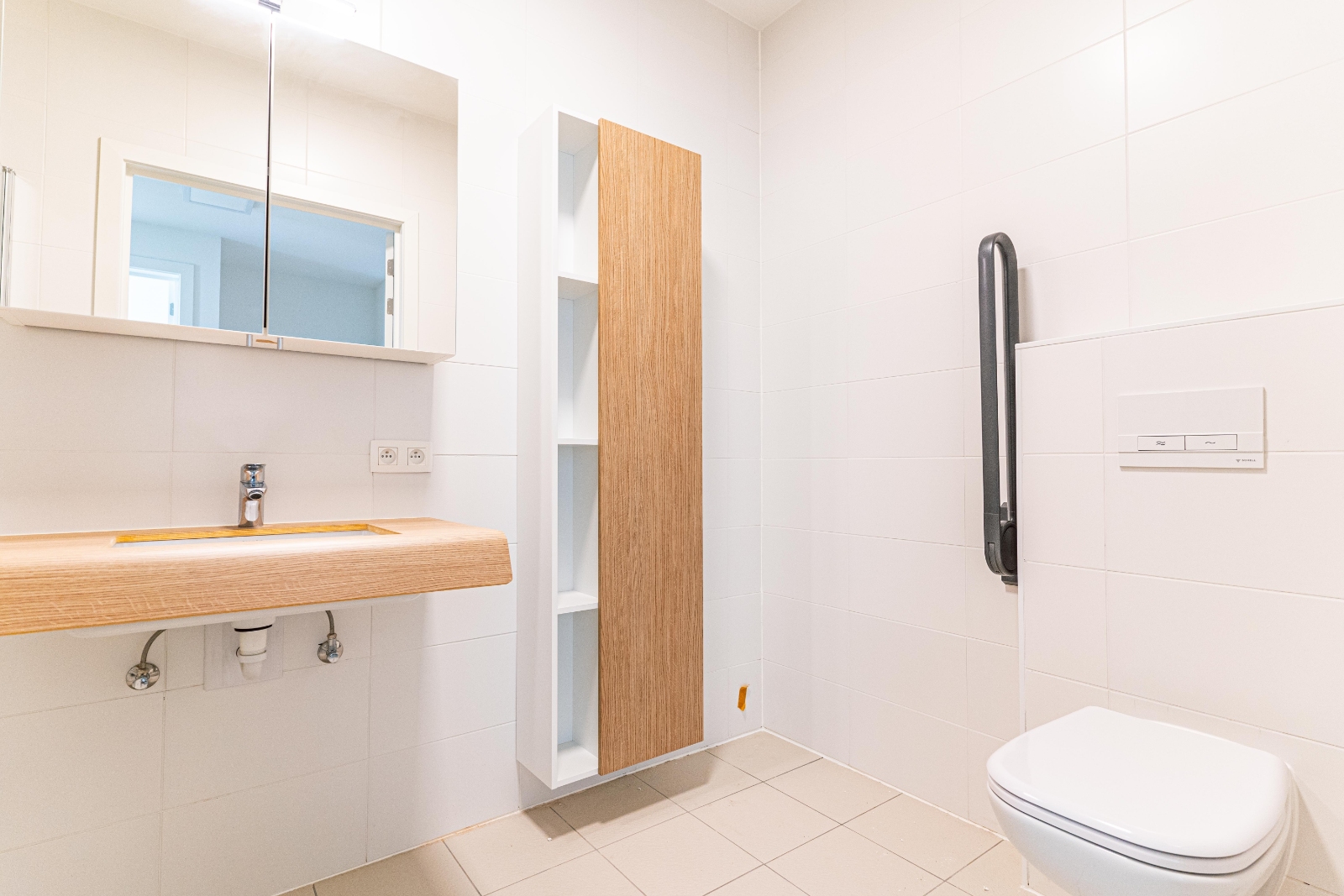 Assistentie appartement in de prachtige residentie te Bornem aan de watertoren - foto 2
