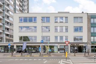 Appartement exceptionnellement spacieux à vendre de pas moins de 214 m², situé sur la célèbre Blancefloerlaan sur la rive gauche, offre...