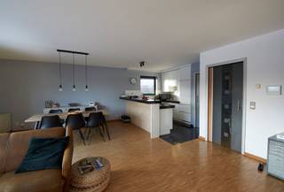 Dit appartement is centraal gelegen in een groene omgeving te Duffel-Oost.Het appartement is gelegen op de 1ste verdieping rechts en heeft een zeer...