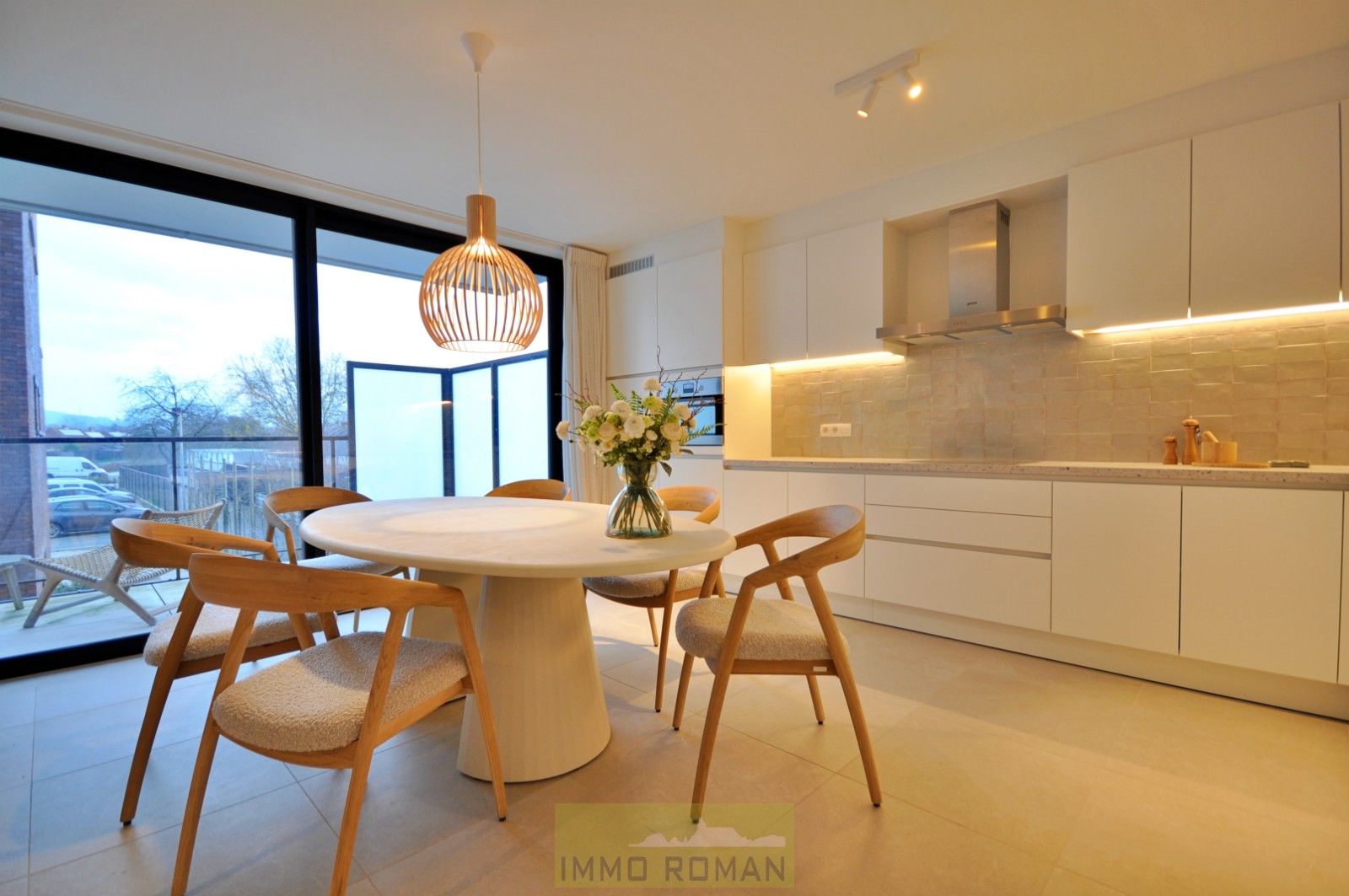 Appartement moderne de 2 chambres à coucher avec terrasse dans le centre d'Avelgem - photo 4