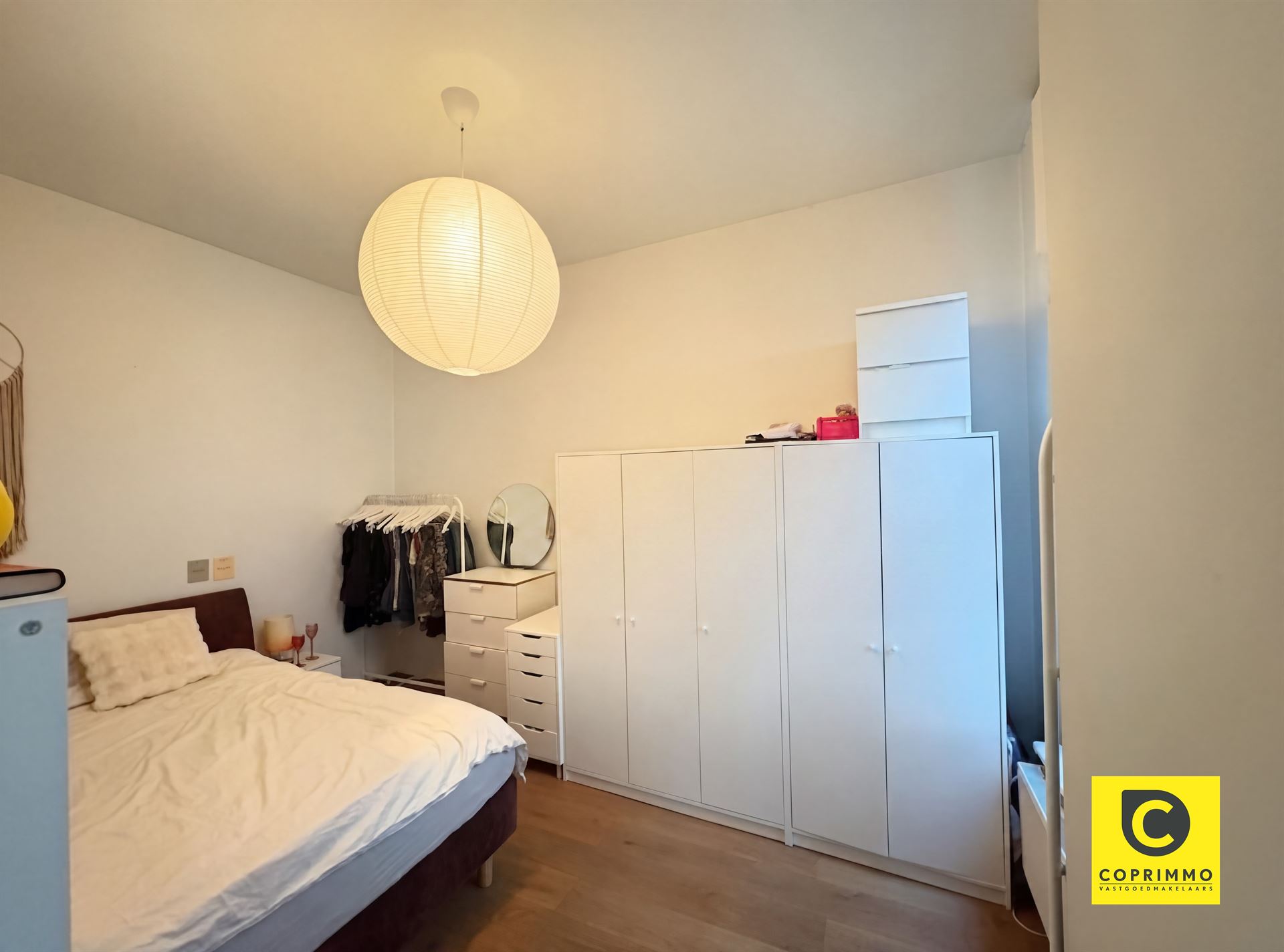  Lichtrijk hoekappartement met 2 volwaardige slaapkamers - foto 5