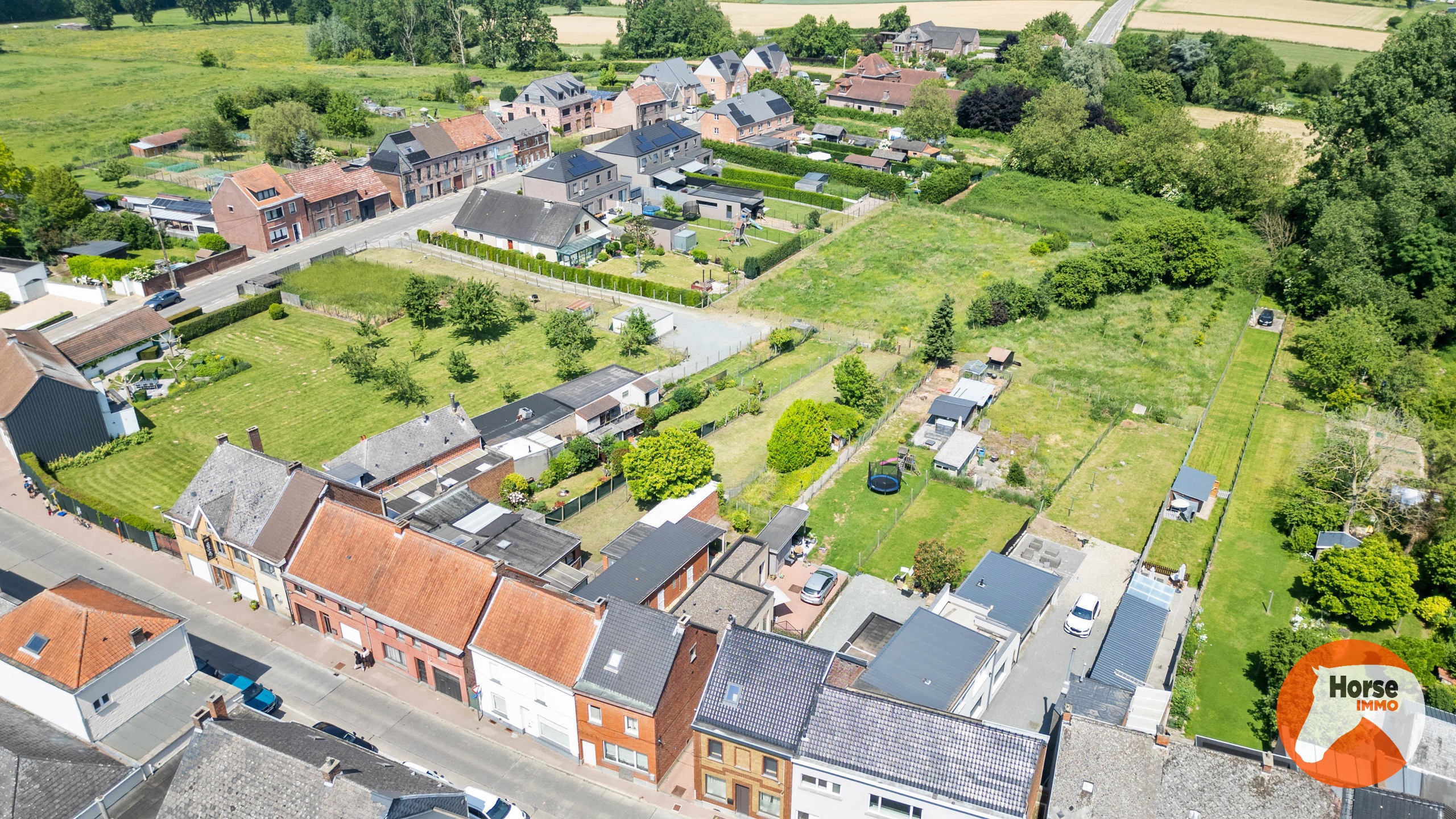 ZOTTEGEM - Te renoveren woning op ruim perceel van ca 45a - foto 4
