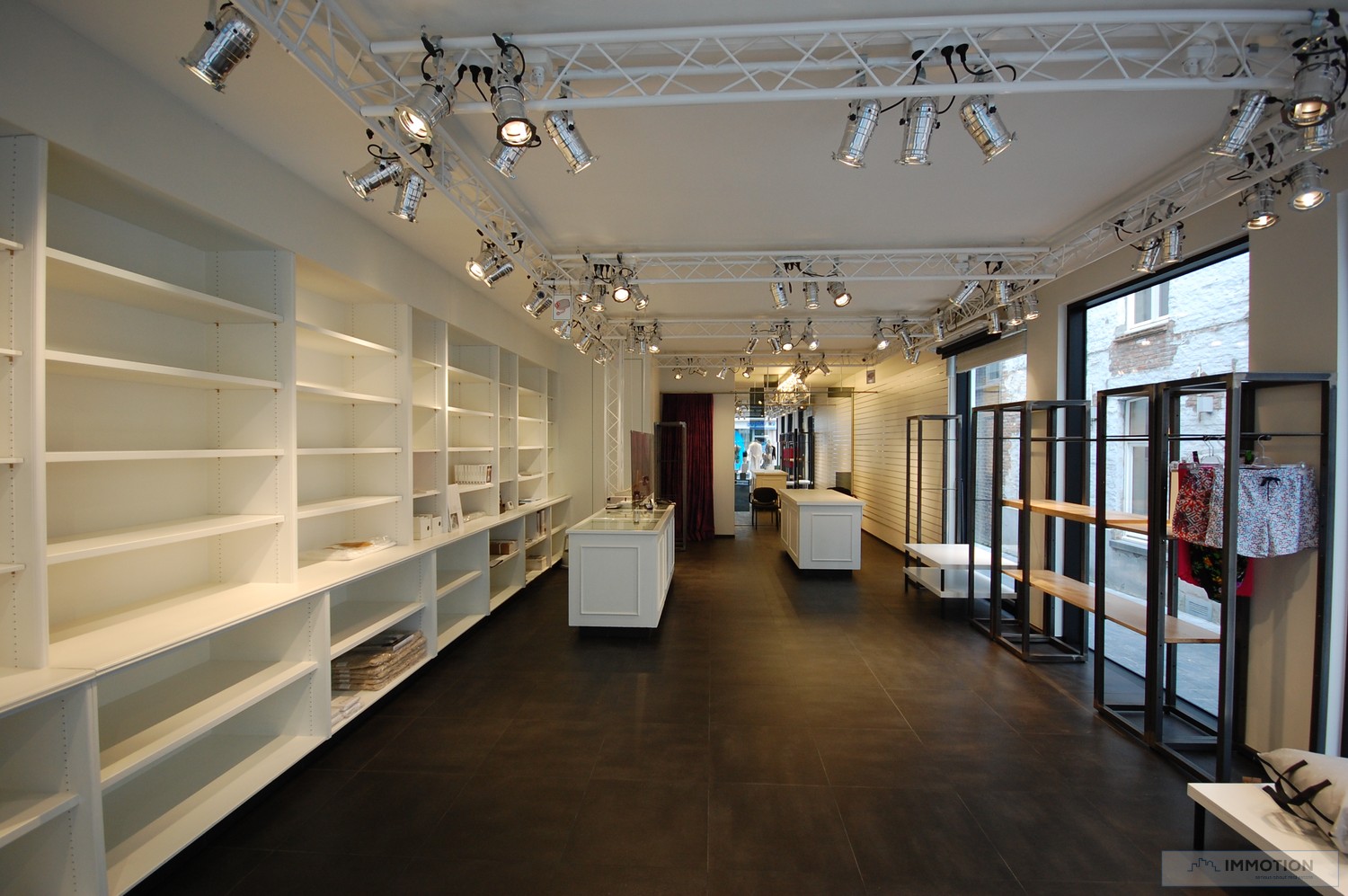 Handelsgelijkvloers in de leiestraat - foto 4