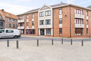 Ruim en stijlvol appartement in het hart van Temse, vlak bij het charmante gemeenteplein!Met een royale bewoonbare oppervlakte van 120 m² biedt dit...