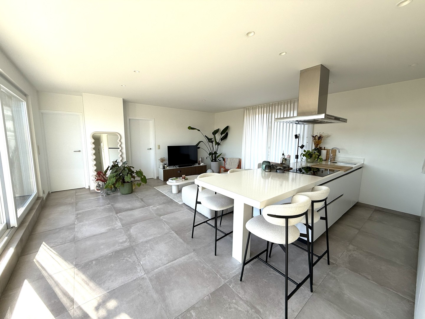 Apartment for rent in Roeselare with 2 bedrooms - photo 2