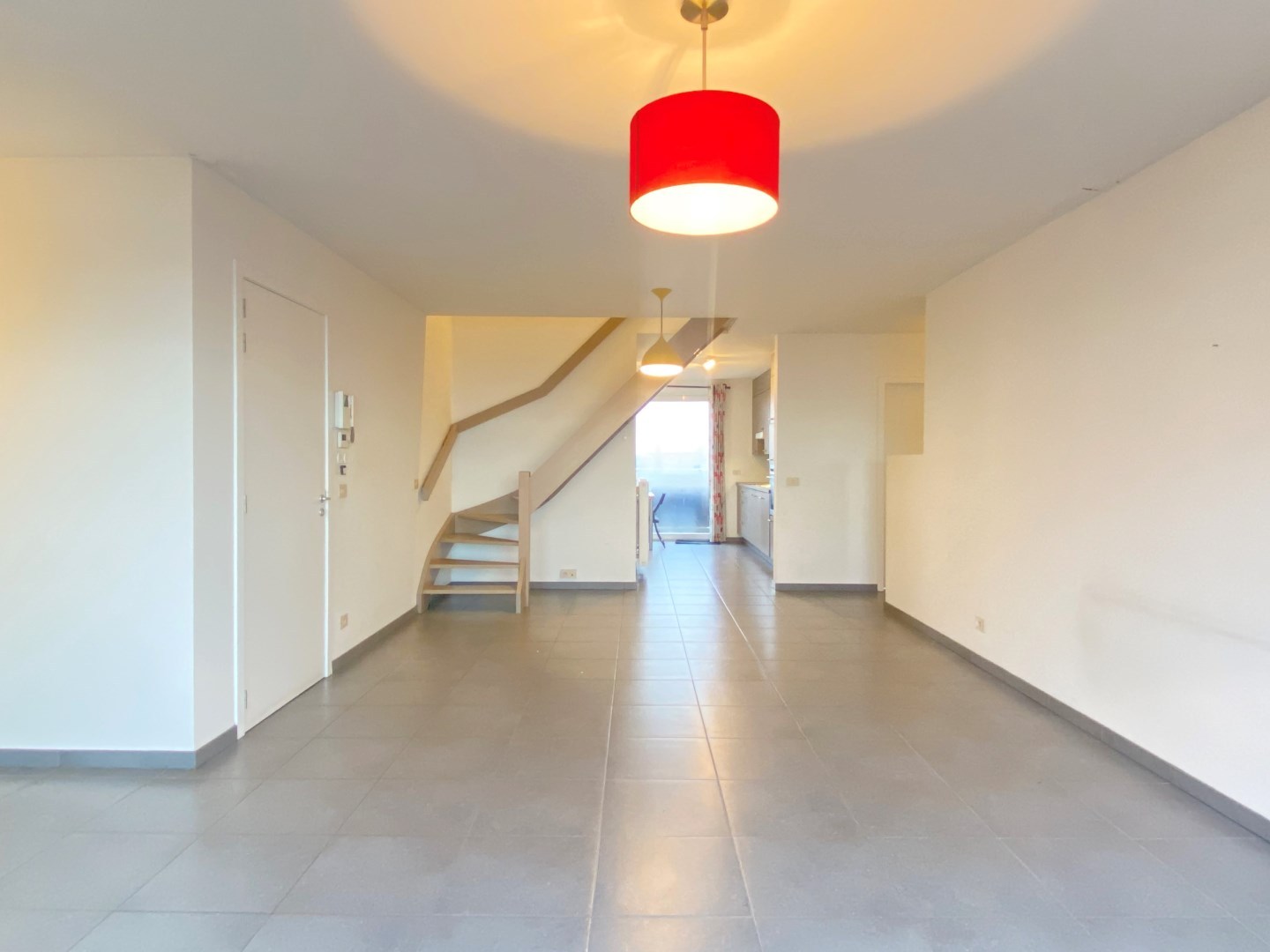 APPARTEMENT MET 3 SLAAPKAMERS EN GARAGEBOX IN HARTJE WAKKEN!!!!!! - foto 3