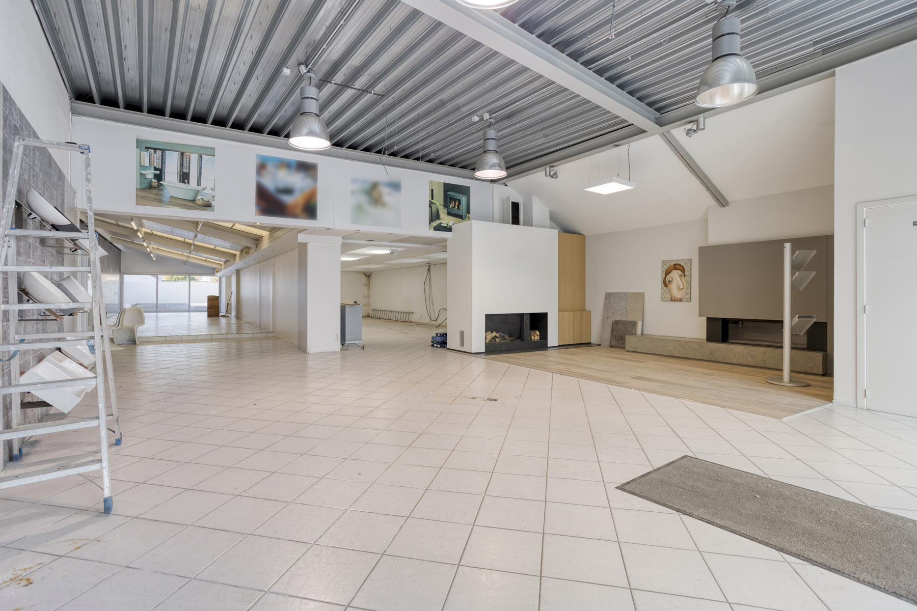 Stijlvolle handelsruimtes (325 m²) te huur in Roeselare - foto 3