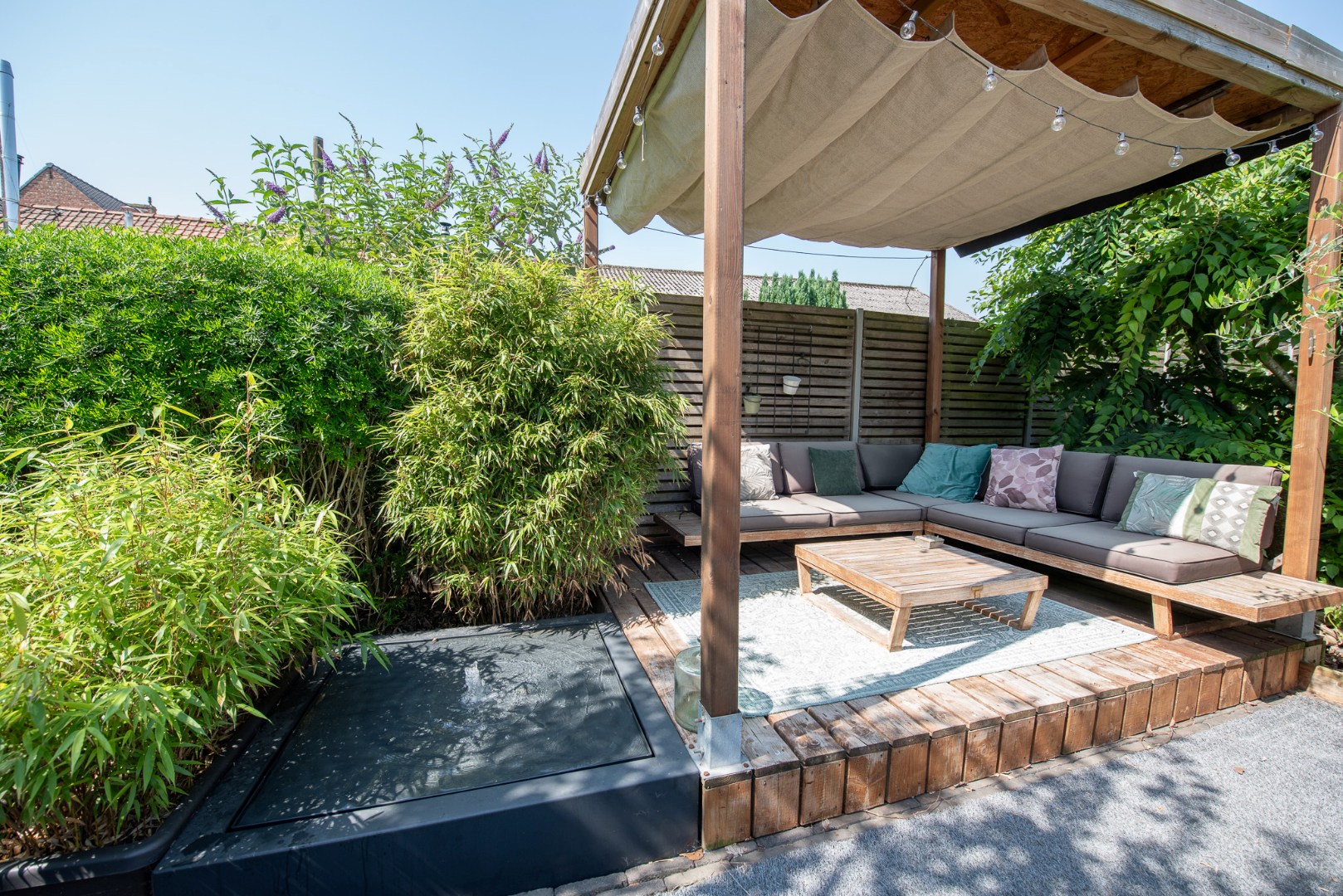 Karaktervolle stadswoning TE KOOP met prachtige stadstuin op toplocatie in Waregem! - foto 4