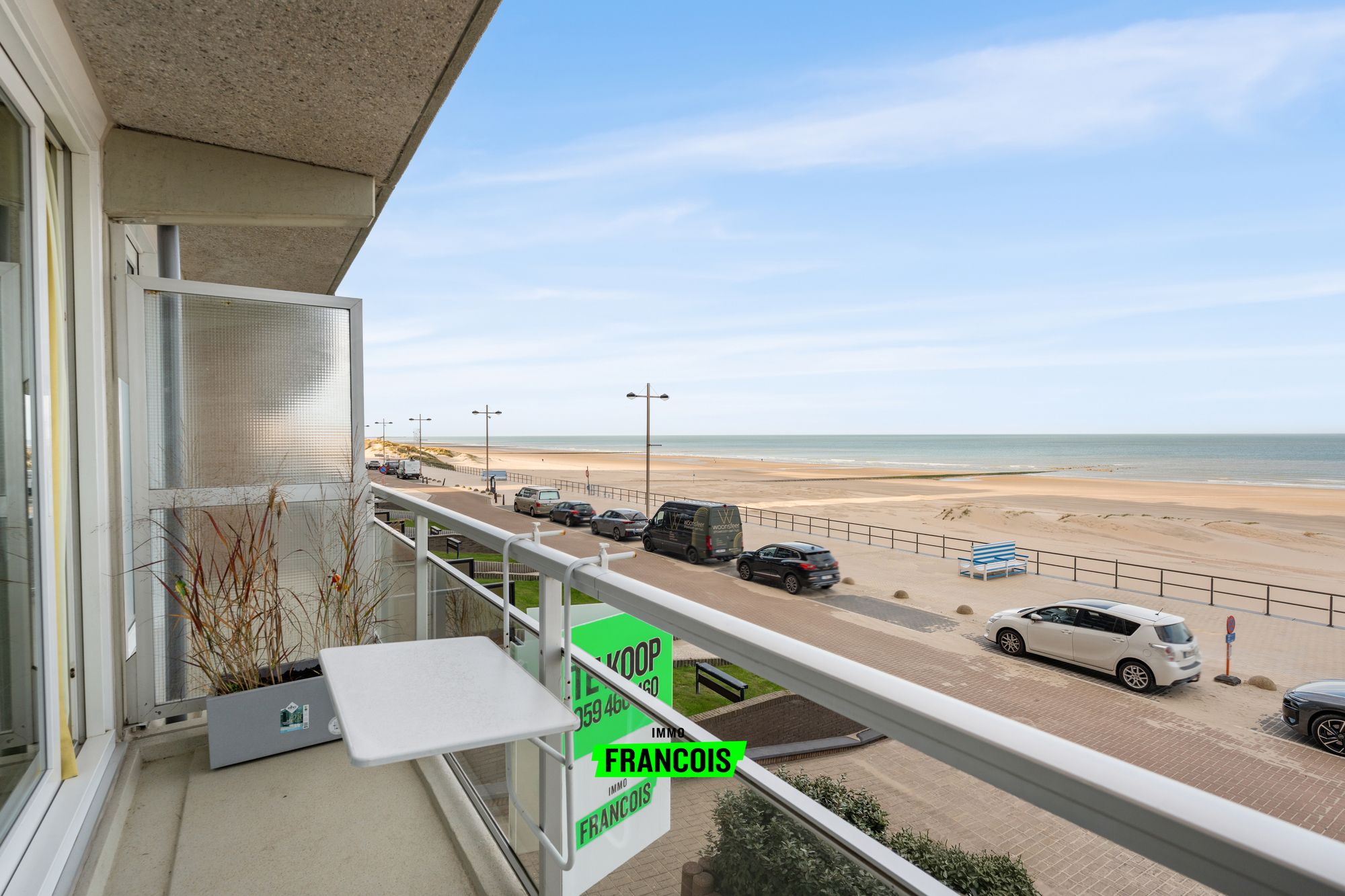 Gerenoveerde (2020) studio met zeezicht en zwembad in residentie Helix – Middelkerke - foto 4