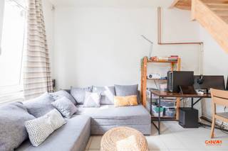 Deze woning bevindt zich in een eenrichtingsstraat op vijf minuten fietsen van het centrum van Gent vlakbij invalswegen en lokale...
