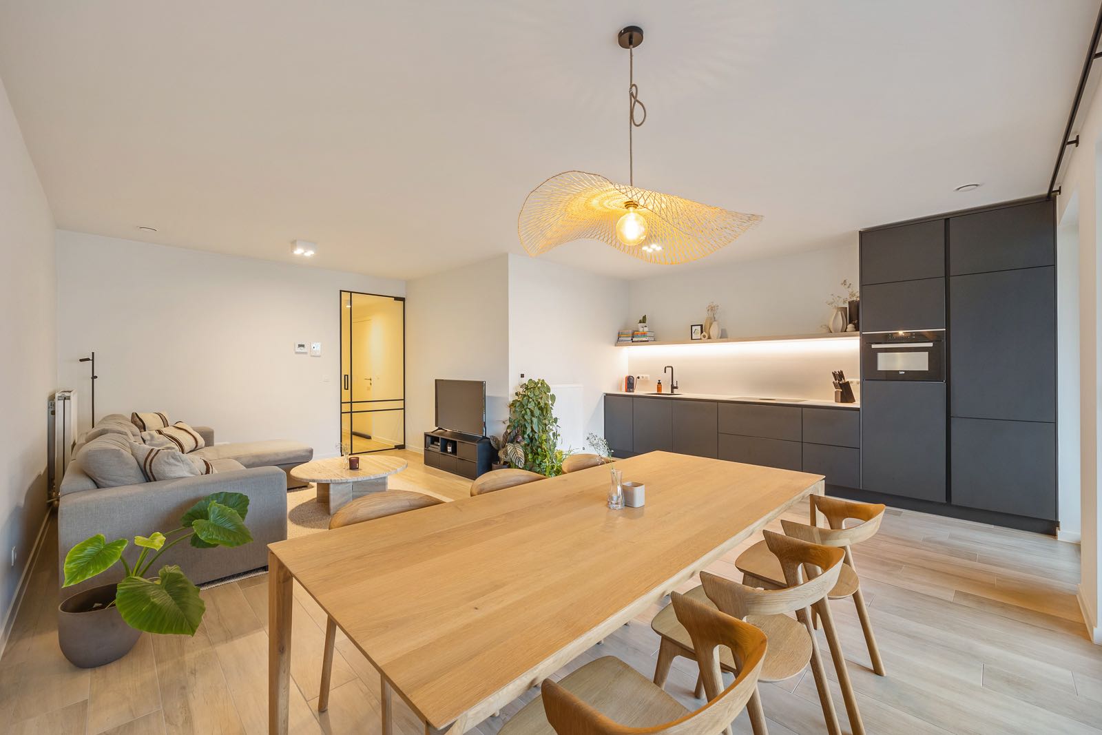 Appartement te koop in Antwerpen met 2 slaapkamers - foto 1