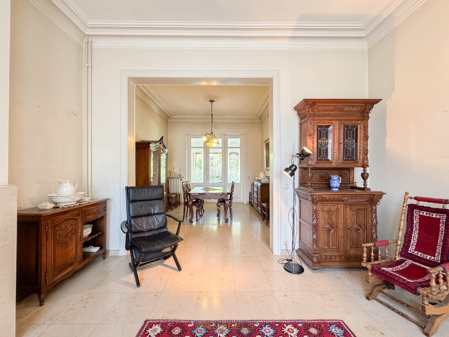 À vendre : Maison de maître pleine de caractère avec jardin de ville, située au centre d’Audenarde. - photo 5