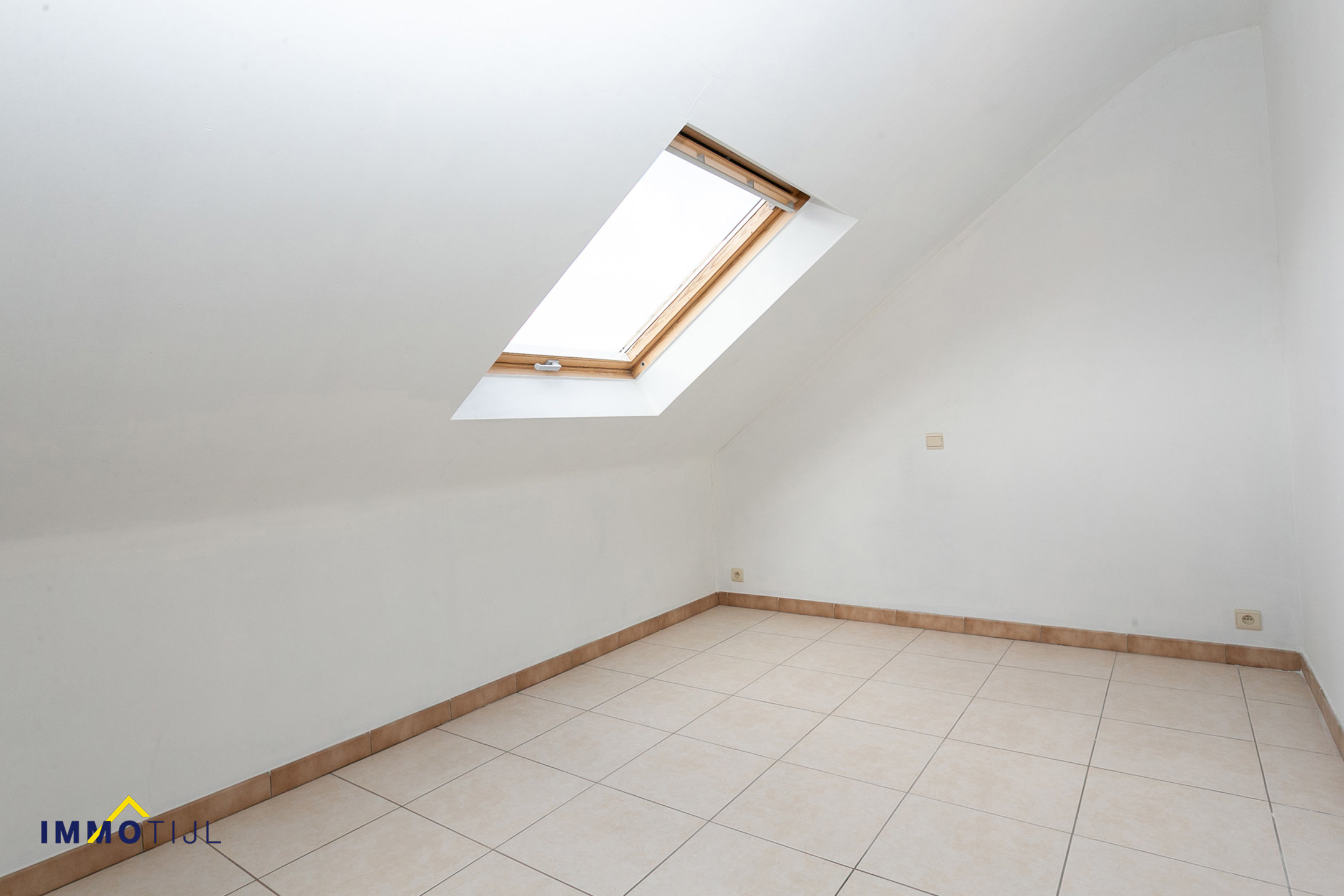 Mooi 2-slaapkamerappartement vlakbij centrum Opwijk! - foto 4