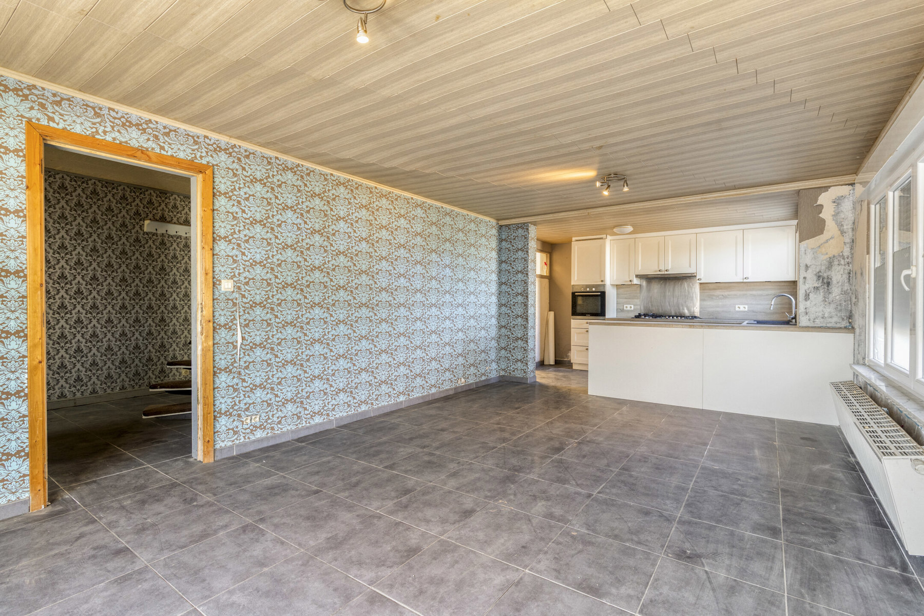 Te renoveren halfopen bebouwing met 3 slaapkamers - 621 m² - foto 4